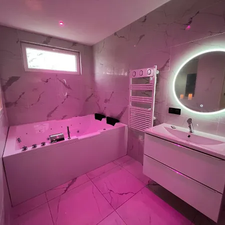 דירה Lea - Romantique - Jacuzzi